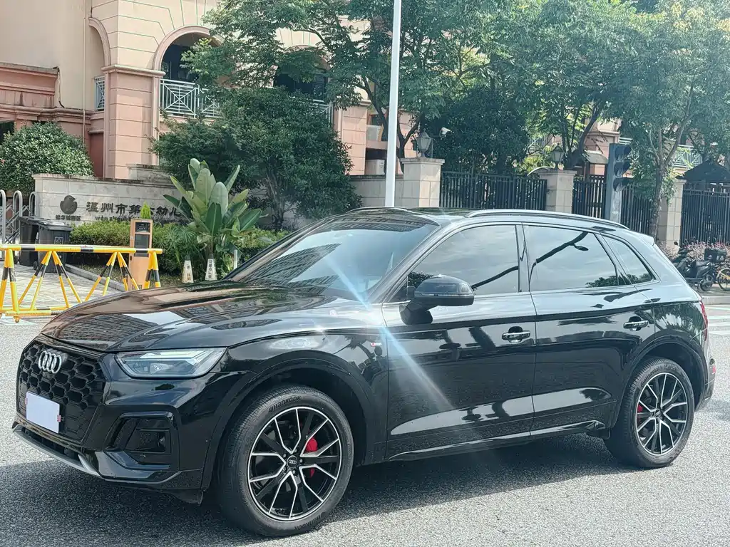 Audi Q5L 2023 45T Luxury
