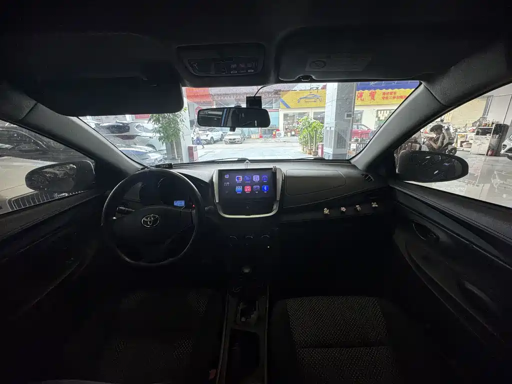 Toyota Vios FS — миниатюра 10