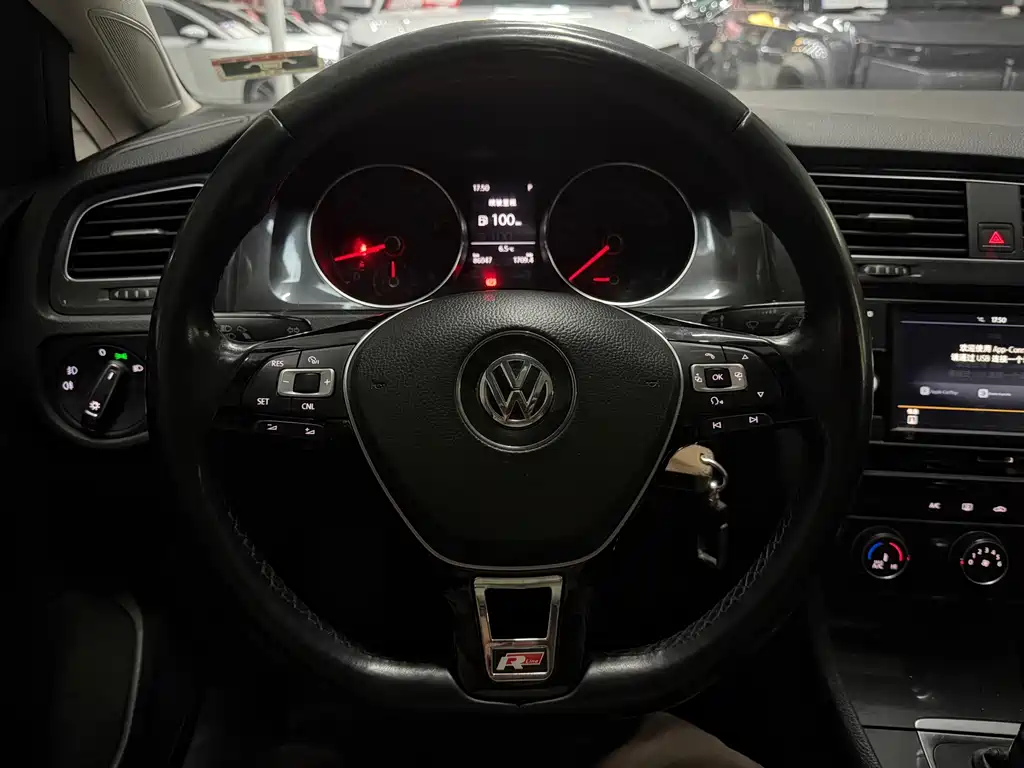 Volkswagen Golf 2019 280TSI DSG Comfort V