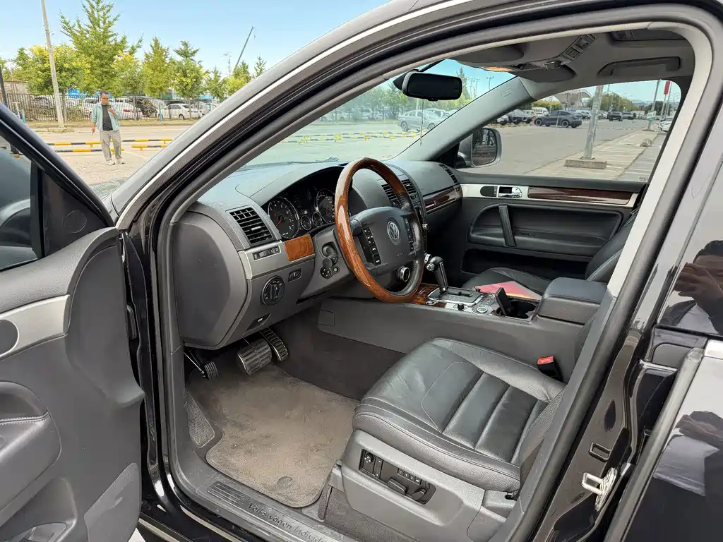 Volkswagen Touareg — миниатюра 10