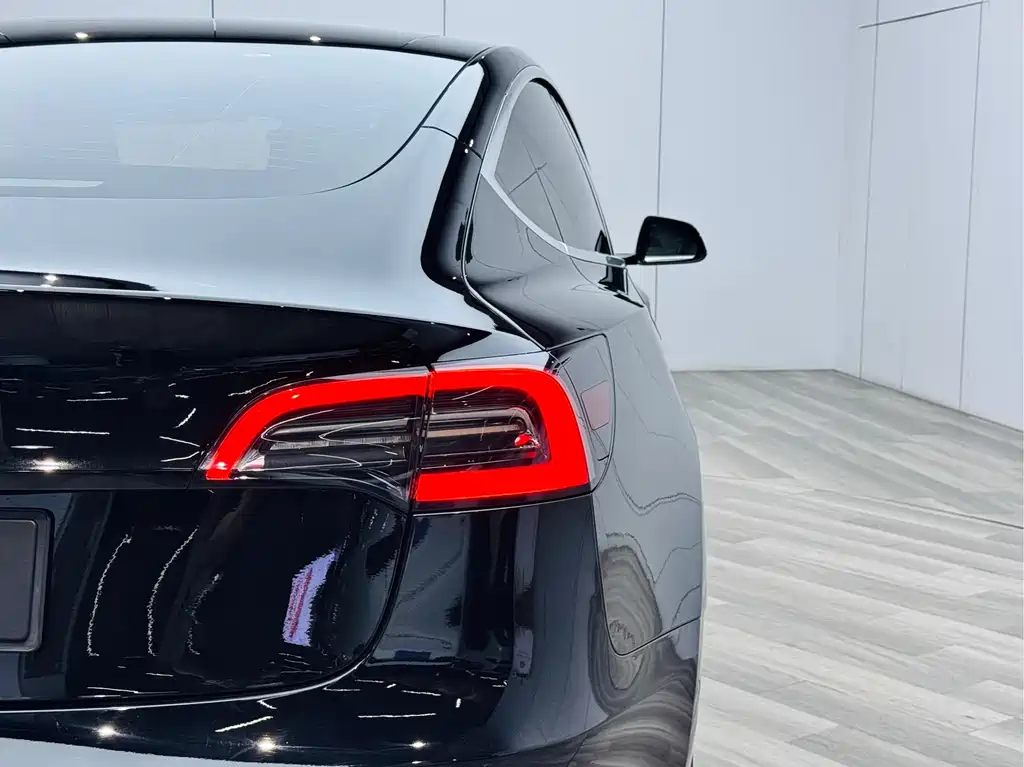 Tesla Model 3 — фотографии объявления, Фото 25