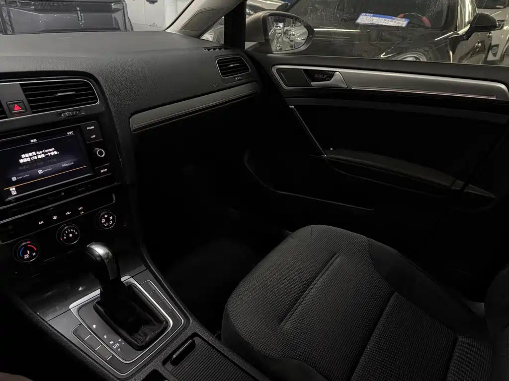 Volkswagen Golf 2019 280TSI DSG Comfort V