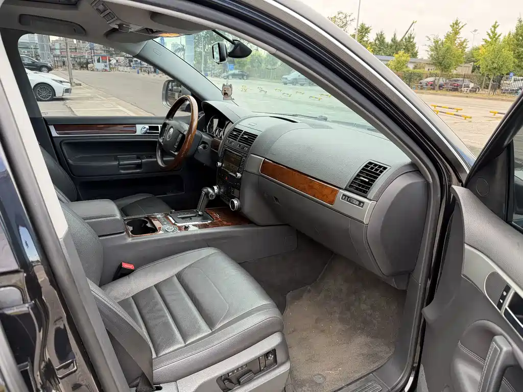 Volkswagen Touareg — миниатюра 12