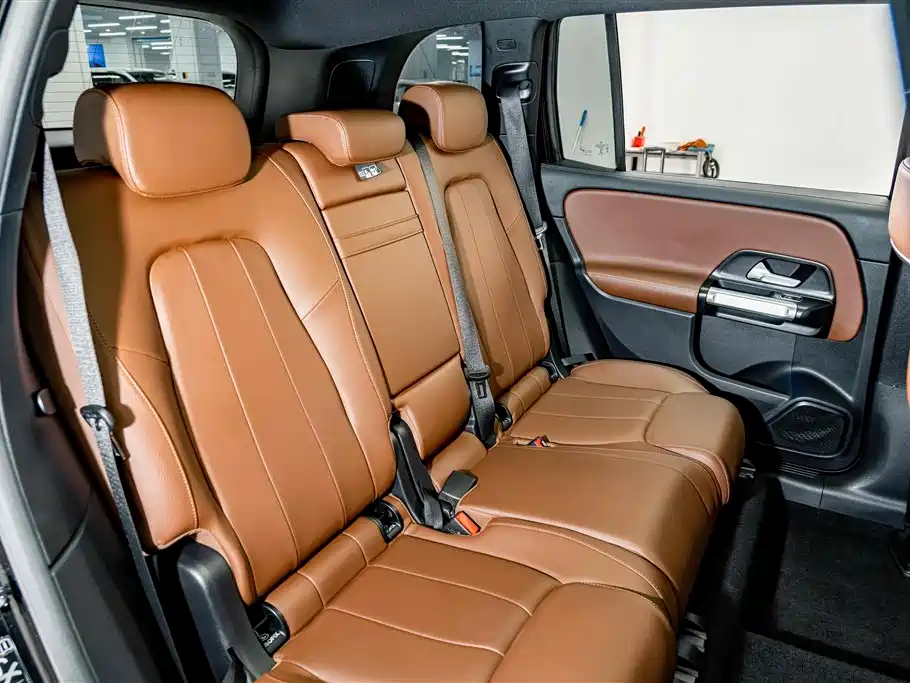 Mercedes-Benz GLB — миниатюра 22
