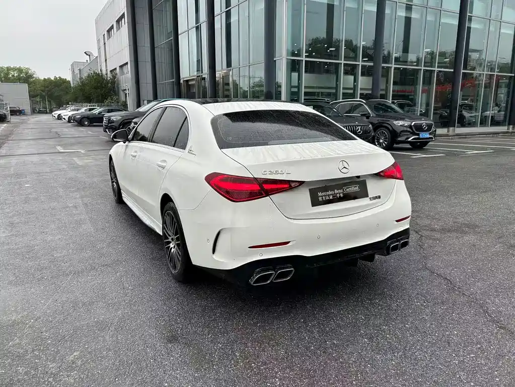 Mercedes-Benz C-Class — миниатюра 7