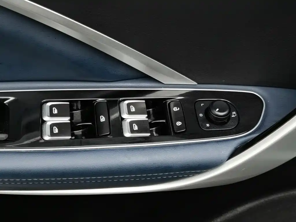 Geely Jia Ji — миниатюра 9