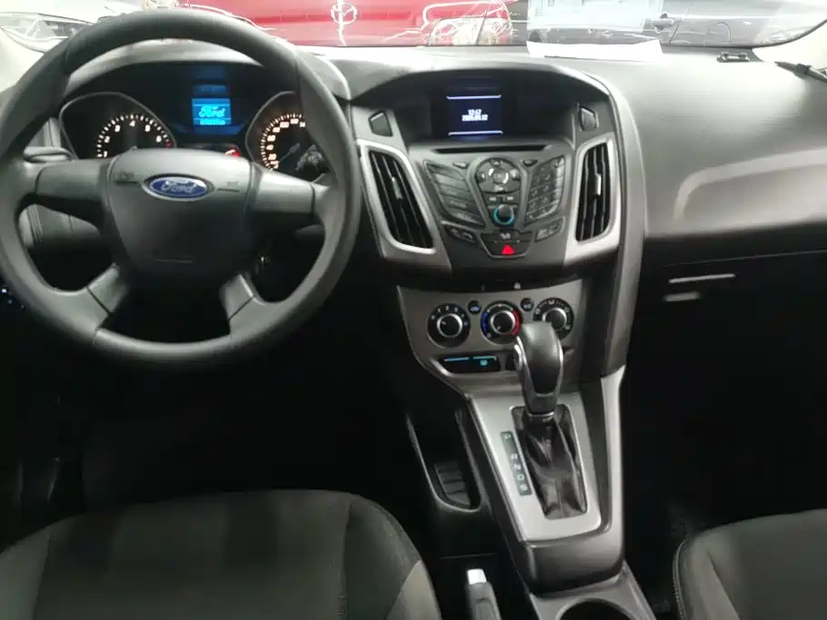 Ford Focus — миниатюра 12