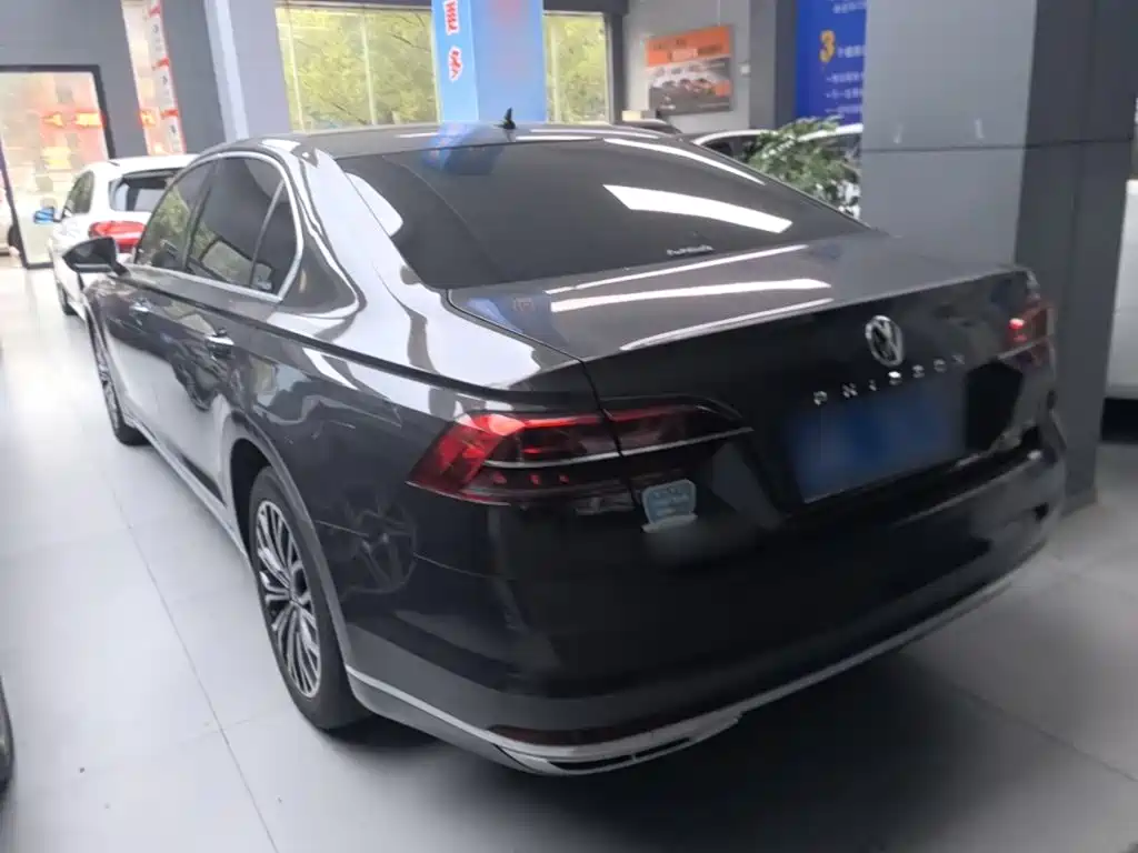 Volkswagen Phideon — миниатюра 5