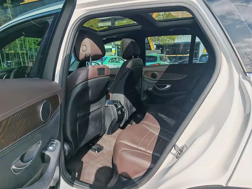 Mercedes-Benz GLC 2016 GLC 300 4MATIC Luxury