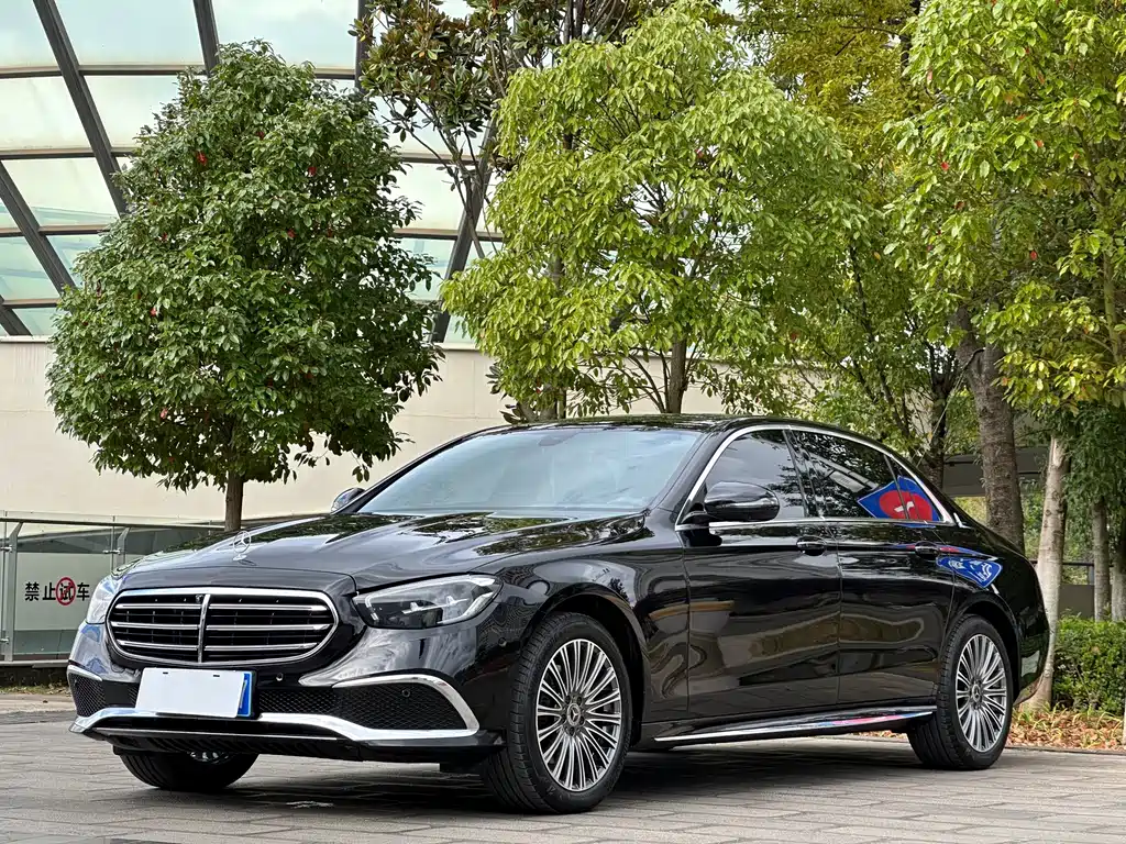 Mercedes-Benz E-Class — миниатюра 27