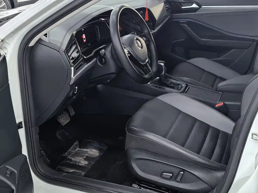 Volkswagen Sagitar 2022 280TSI DSG