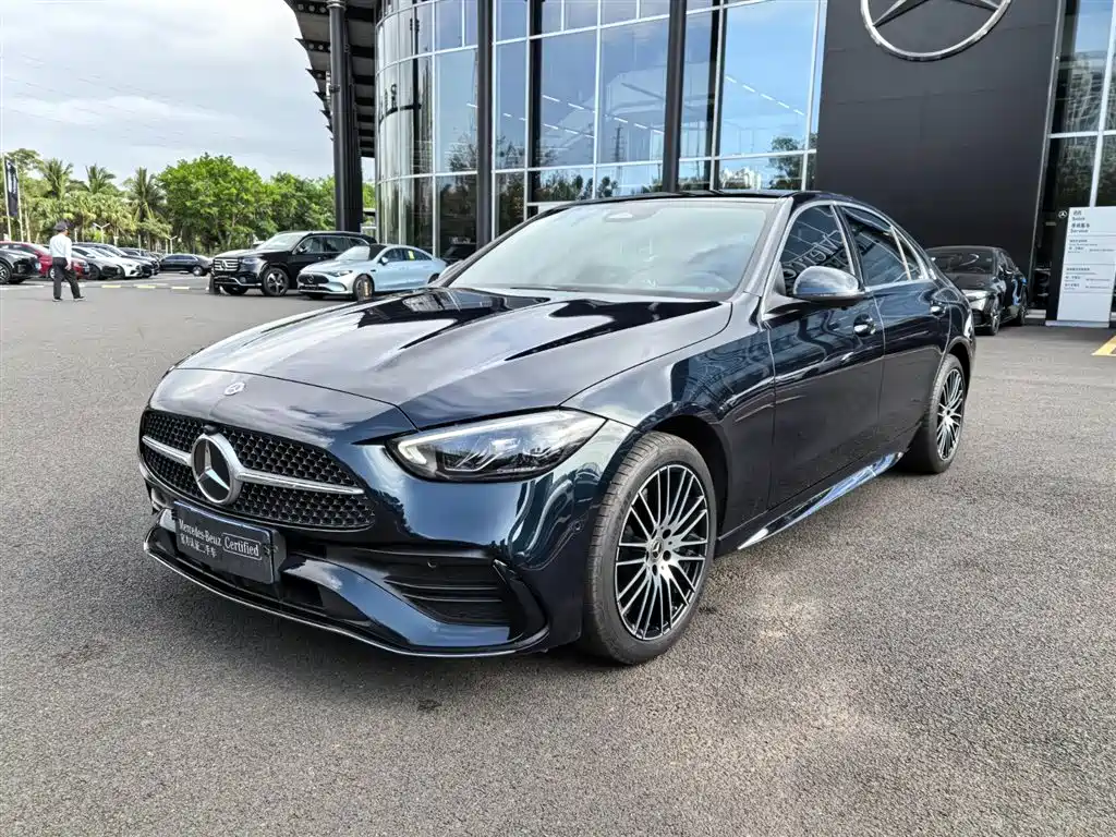 Mercedes-Benz C-Class 2024