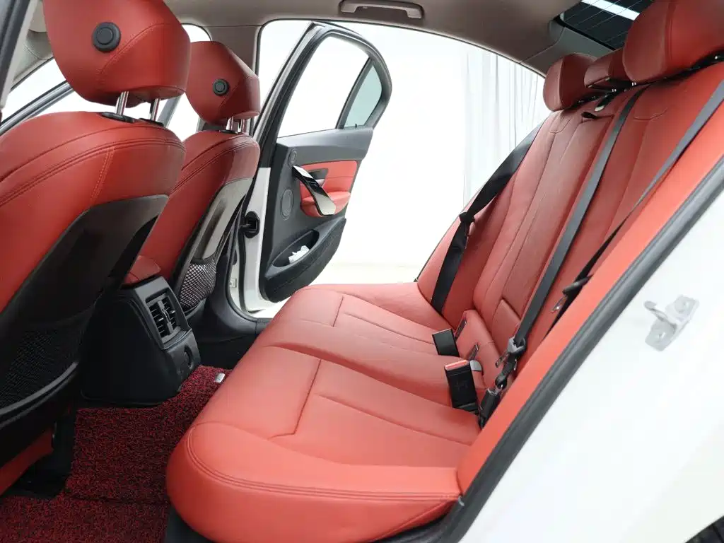 BMW 3 Series — миниатюра 7