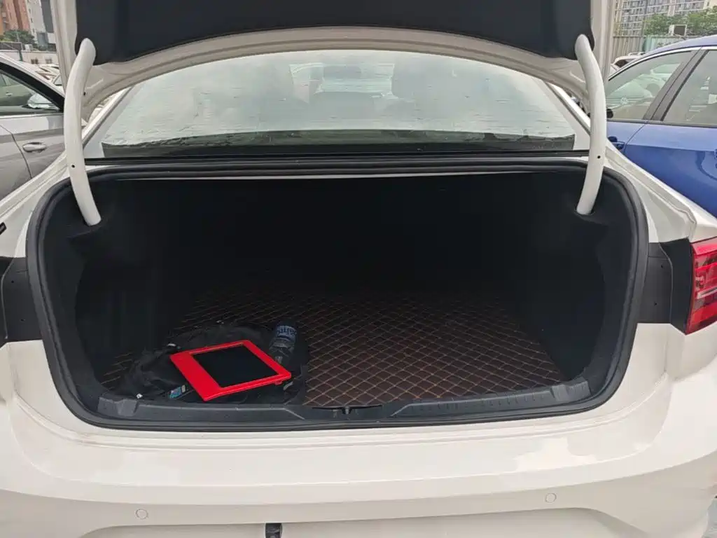 Volkswagen Lamando — миниатюра 19