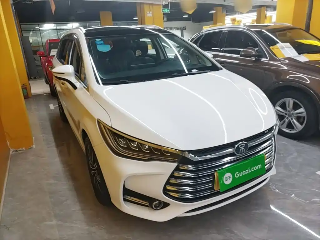BYD MAX New Energy — миниатюра 4