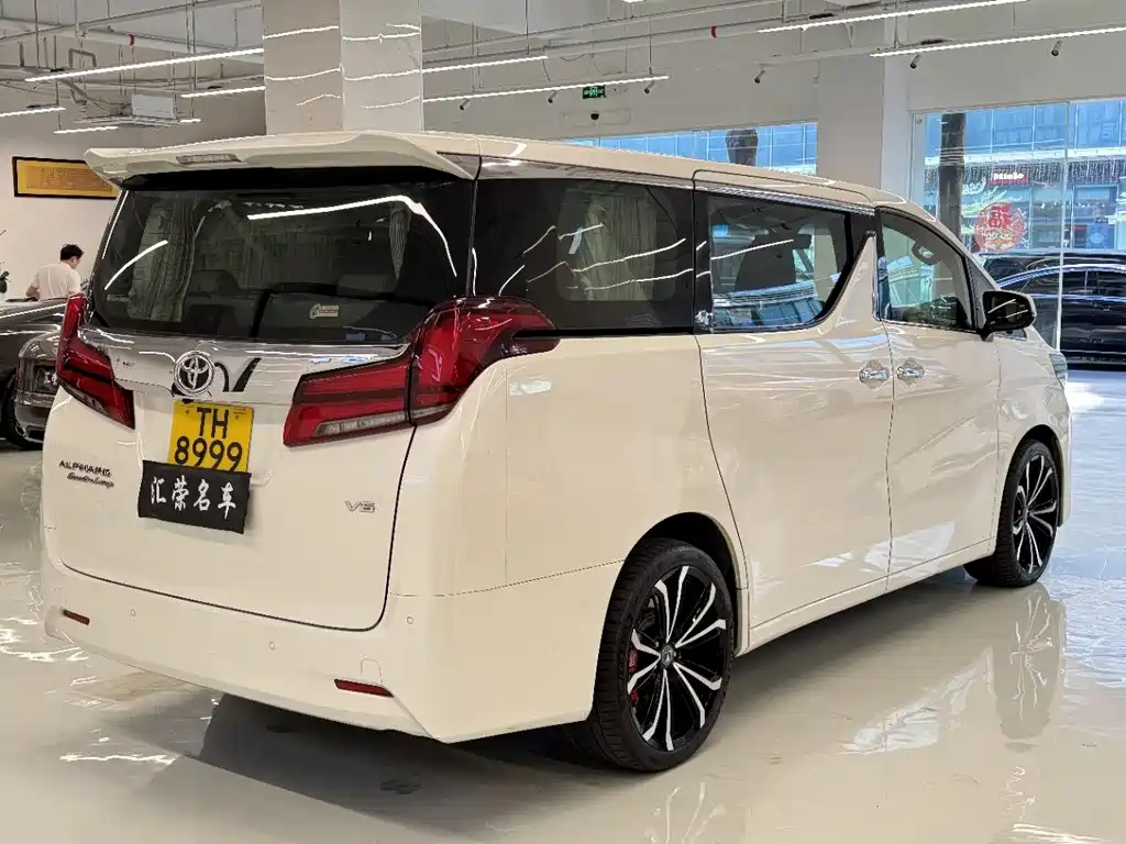 Toyota Alphard 2018 3.5L Luxury