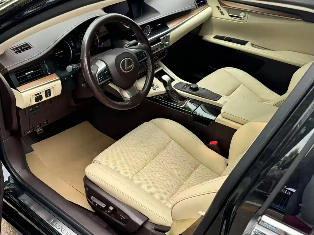 Lexus ES — миниатюра 4
