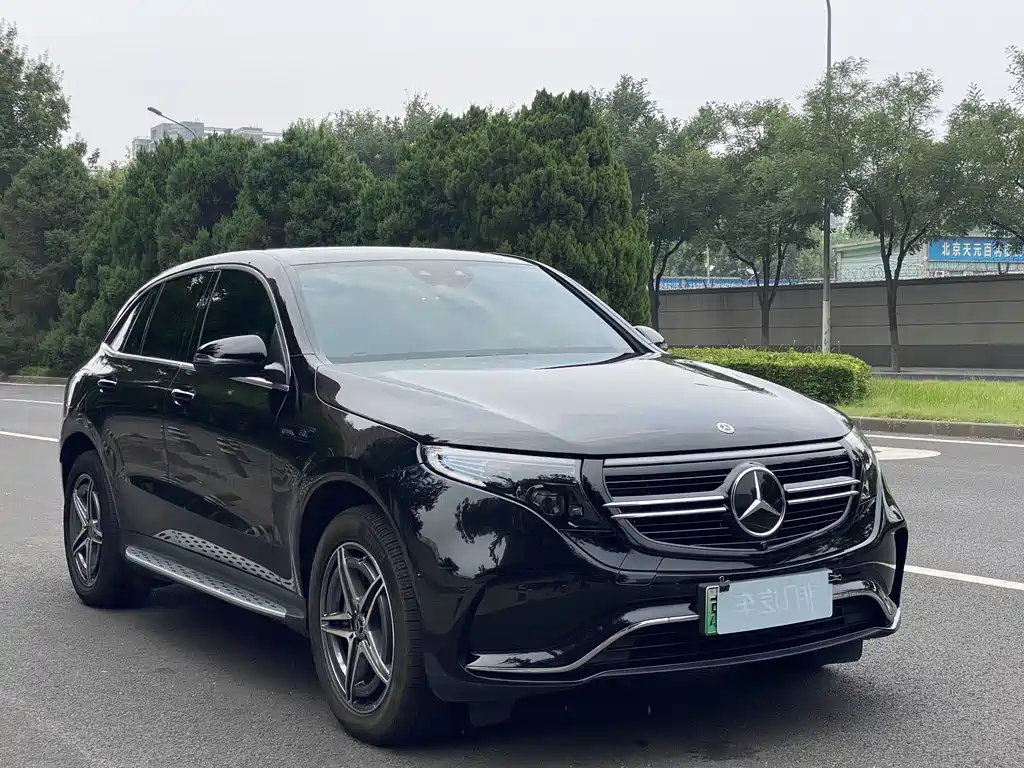 Mercedes-Benz EQC — миниатюра 7