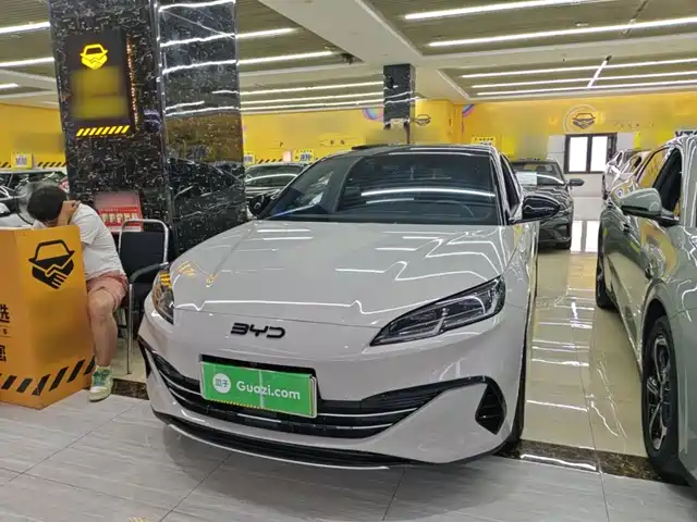 2025 BYD Seal