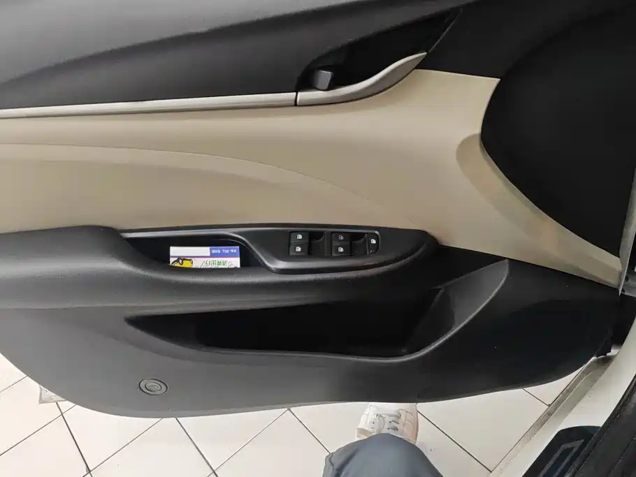 Buick Excelle — миниатюра 7