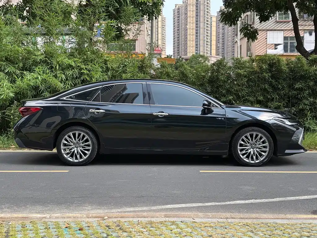 Toyota Avalon — миниатюра 4