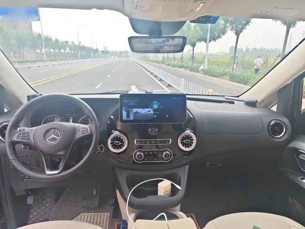 Mercedes-Benz Vito — миниатюра 10