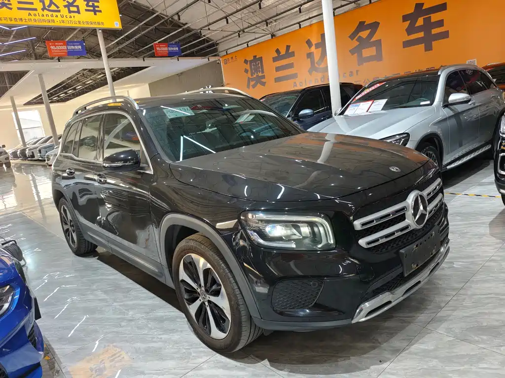 MERCEDES-BENZ GLB