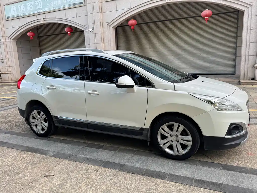 Peugeot 3008 2013 1.6THP AT