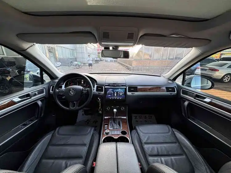 Volkswagen Touareg 2011 3.0TSI