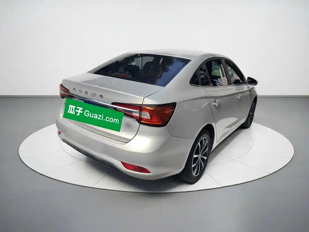Roewe i5 — миниатюра 4