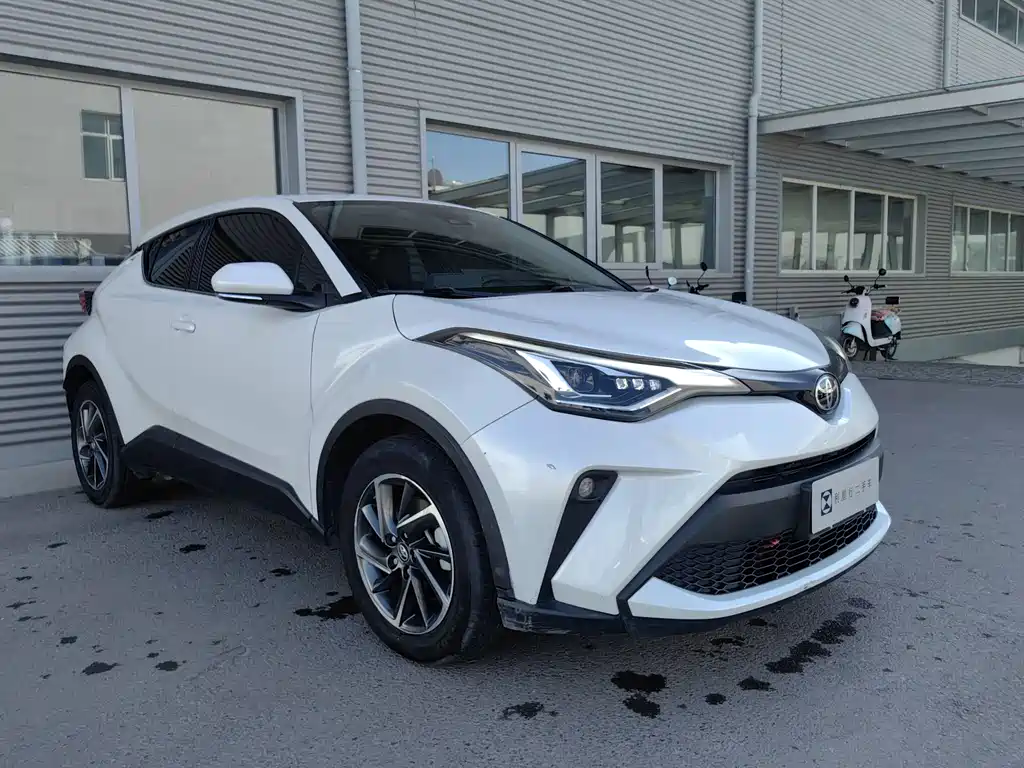 Toyota C-HR 2022 2.0L Lead