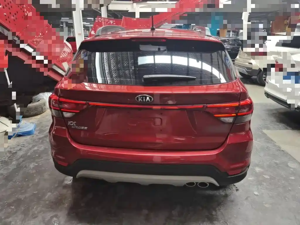 Kia KX Cross — миниатюра 6