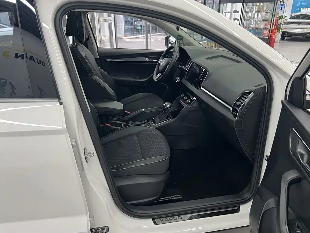 Skoda Karoq — миниатюра 13
