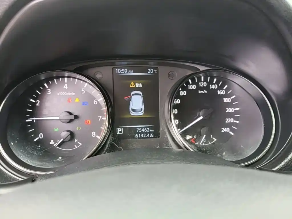 Nissan Qashqai — миниатюра 12