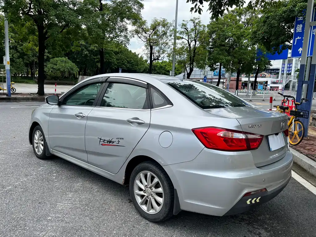 Changan V7 — миниатюра 8