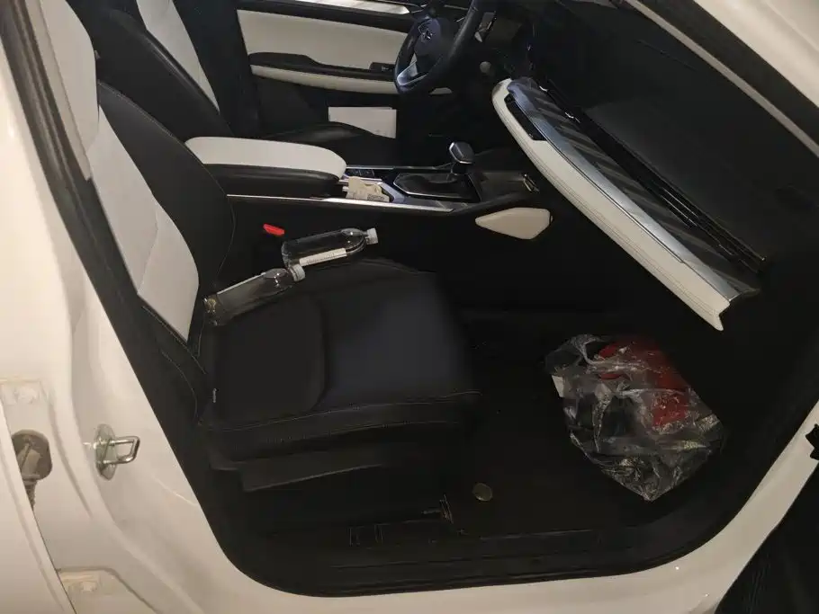 Geely Emgrand L — миниатюра 8