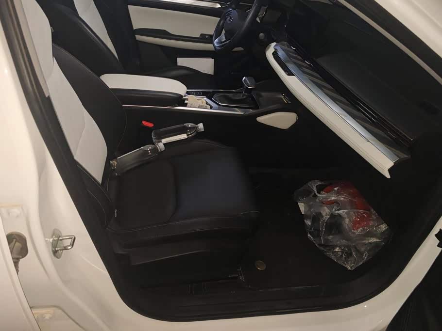 Geely Emgrand L 1.4 л 2022 г. Белый, пробег 14200 км