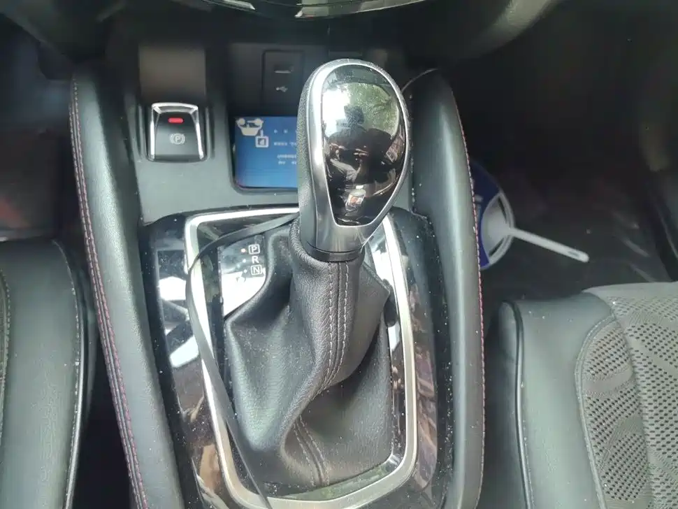 Nissan Qashqai — миниатюра 12