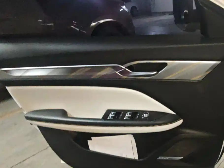 Geely Emgrand L — миниатюра 7