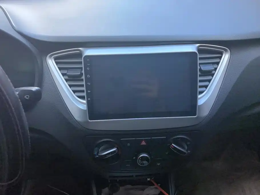 Hyundai Verna — миниатюра 13