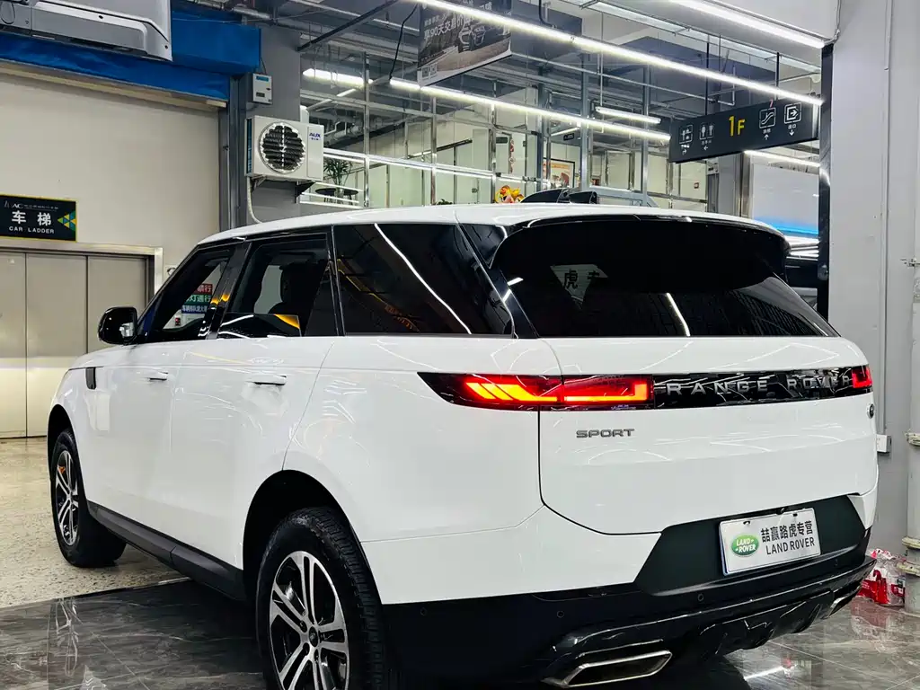 Land Rover Range Rover Sport 2023 360PS S