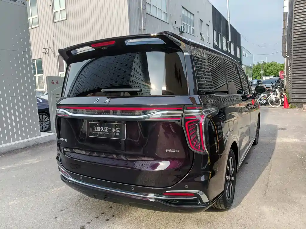 Hongqi HQ9 2023 2.0T