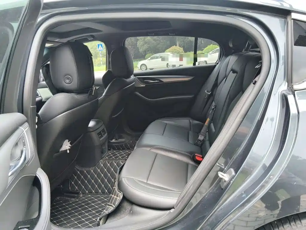Cadillac CT5 — миниатюра 18
