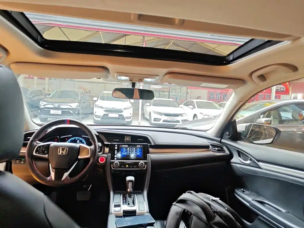 Honda Civic — миниатюра 18