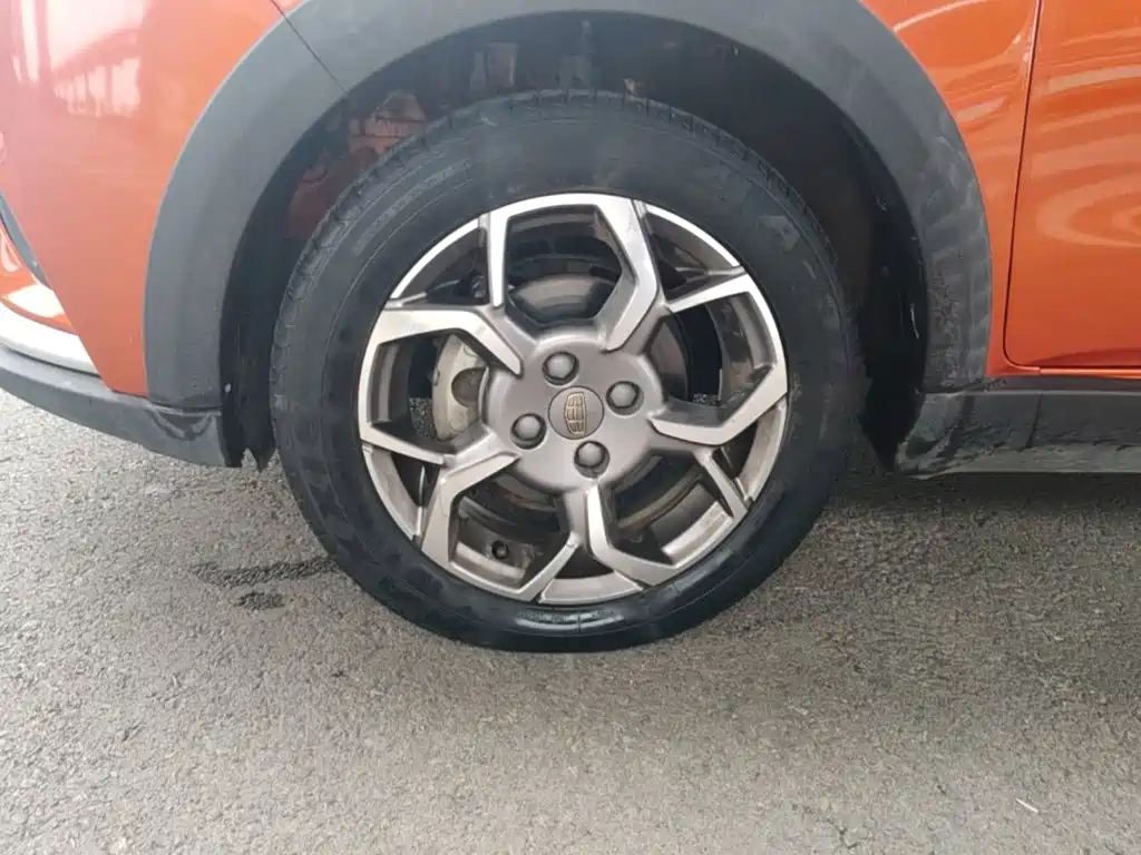 Geely Vision X1 — миниатюра 23