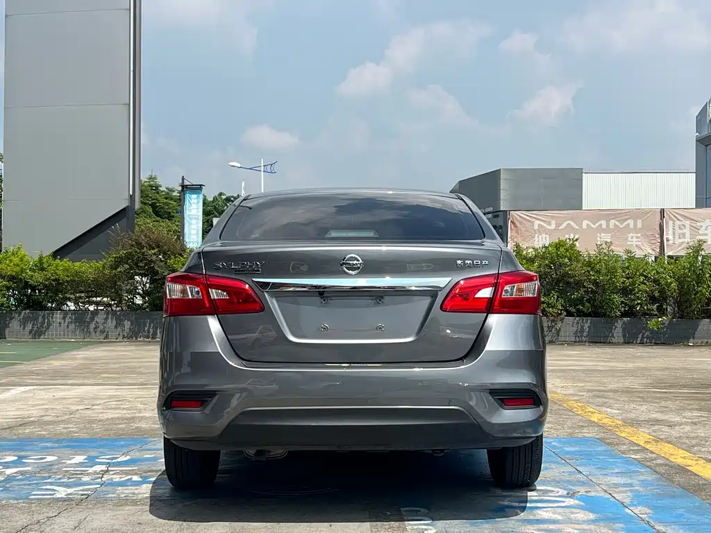 Nissan Sylphy — миниатюра 6