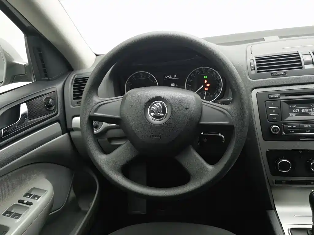 Skoda Octavia — миниатюра 11
