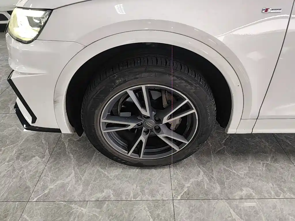 Audi Q5L — миниатюра 24