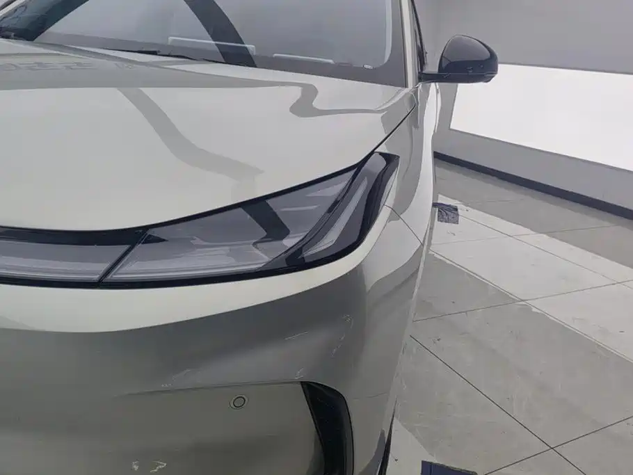 ARCFOX Beta T1 — миниатюра 5