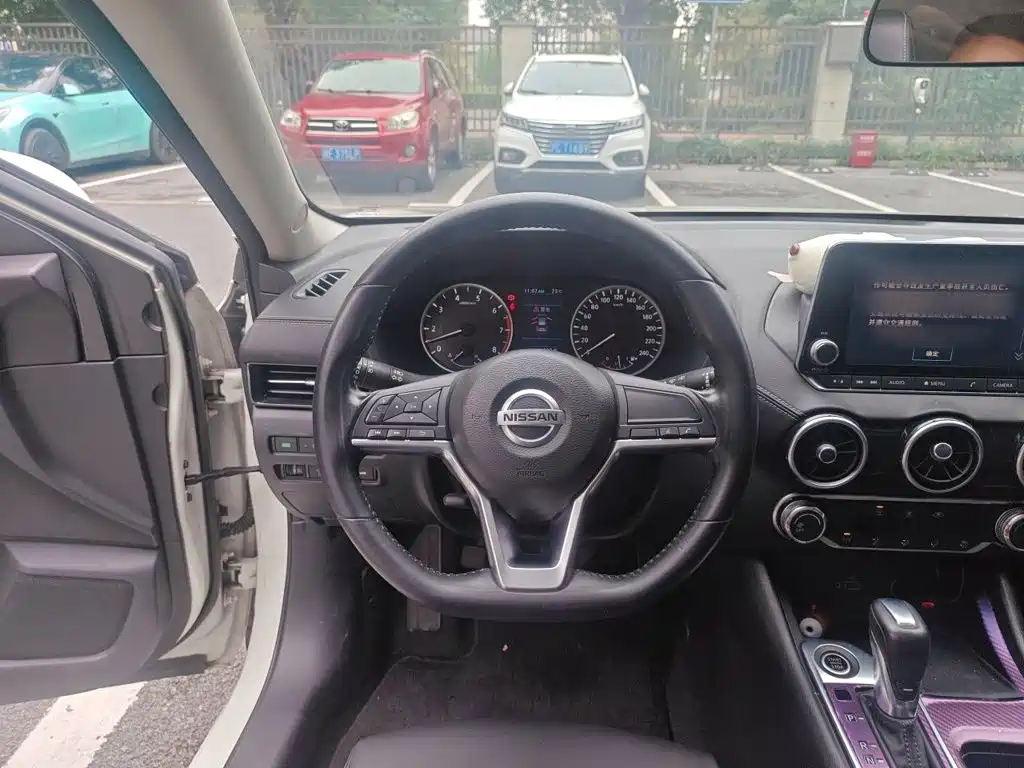 Nissan Sylphy — миниатюра 6